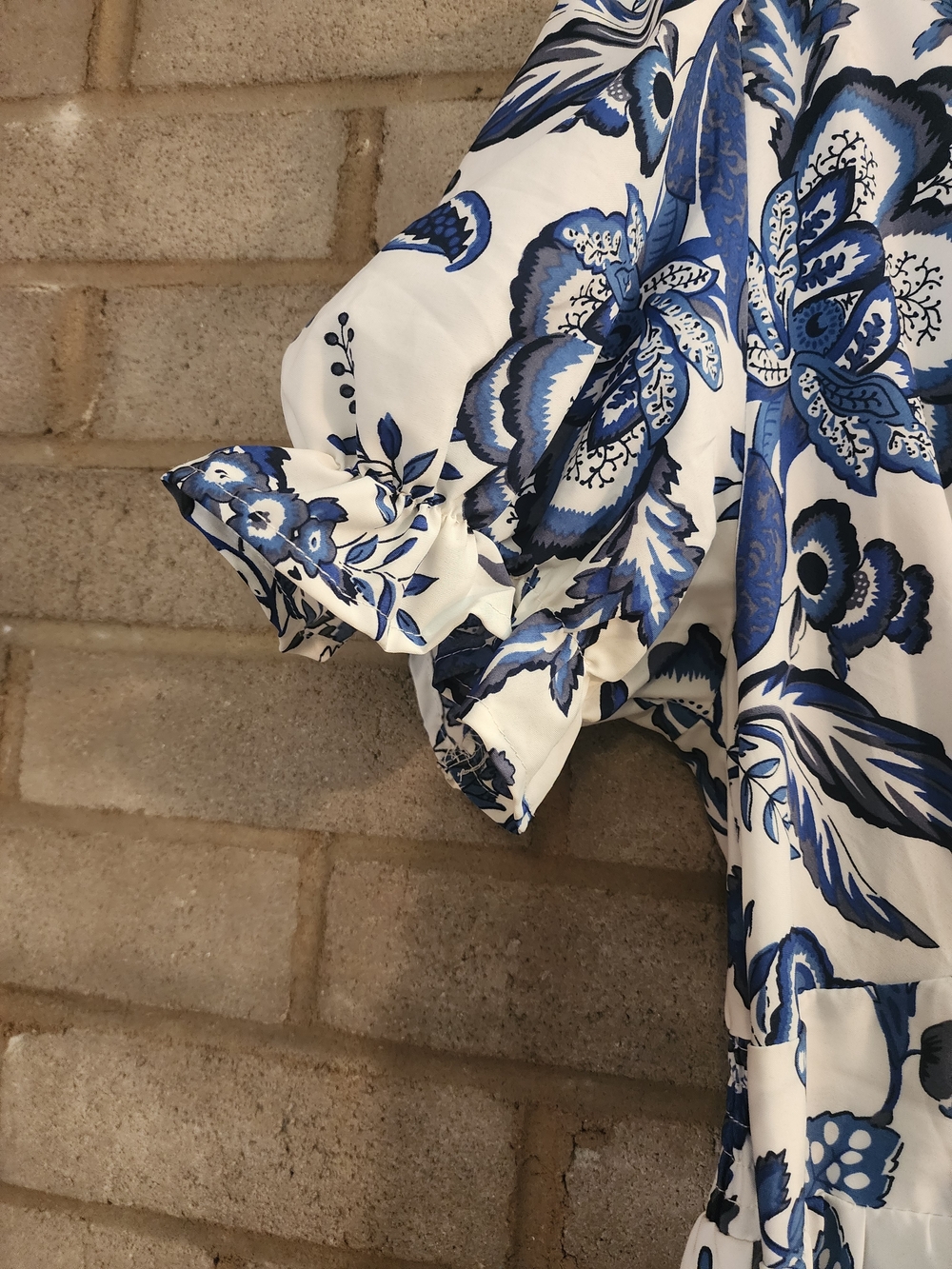 SHEIN Blue and White Floral Maxi Dress - Picture 3 of 7